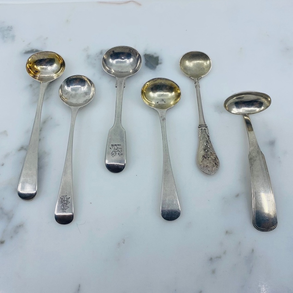 Antique 6 hallmarked sterling silver salt spoons.